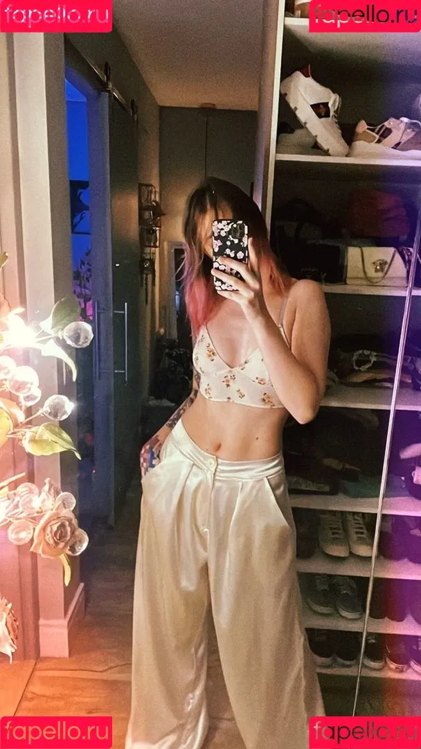 Gabi Cattuzzo Onlyfans Photo Gallery 