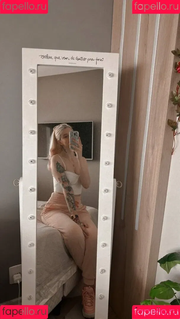 Gabi Cattuzzo Onlyfans Photo Gallery 