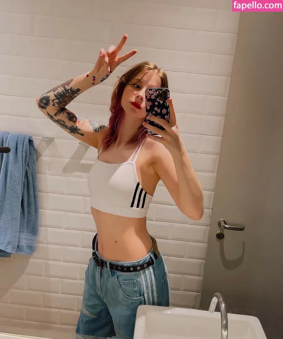 Gabi Cattuzzo Onlyfans Photo Gallery 