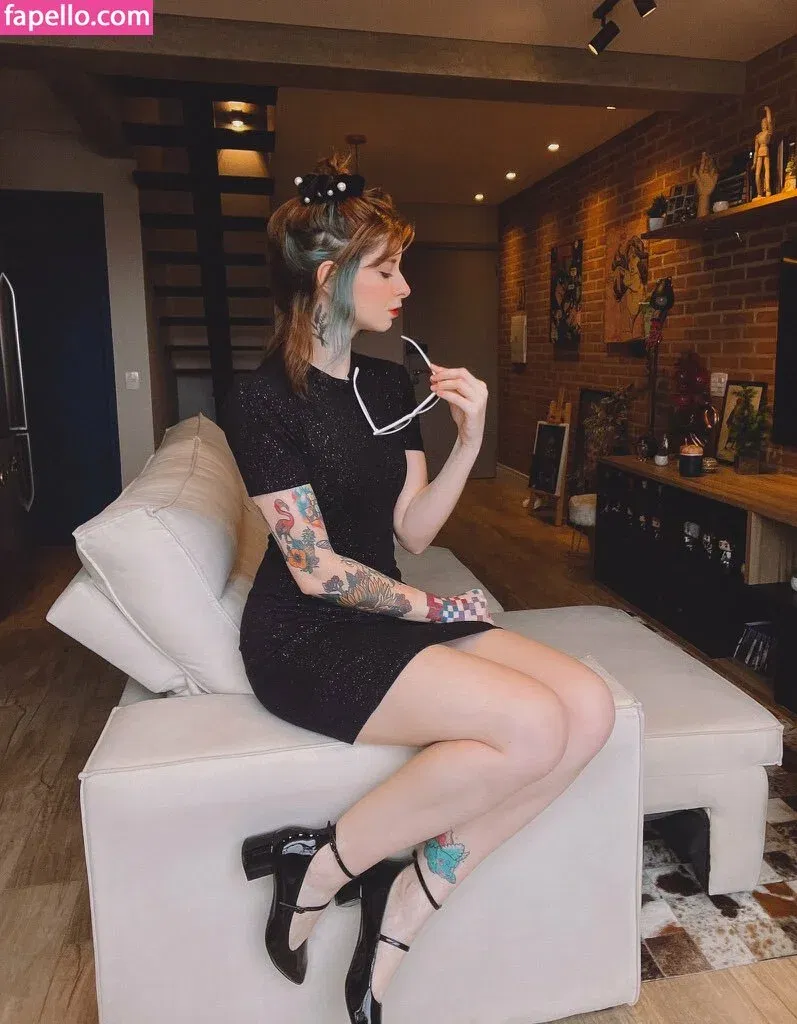 Gabi Cattuzzo Onlyfans Photo Gallery 