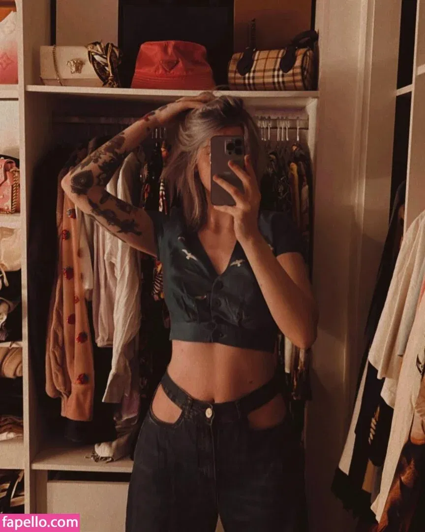 Gabi Cattuzzo Onlyfans Photo Gallery 