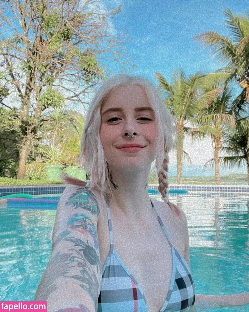 Gabi Cattuzzo Onlyfans Photo Gallery 