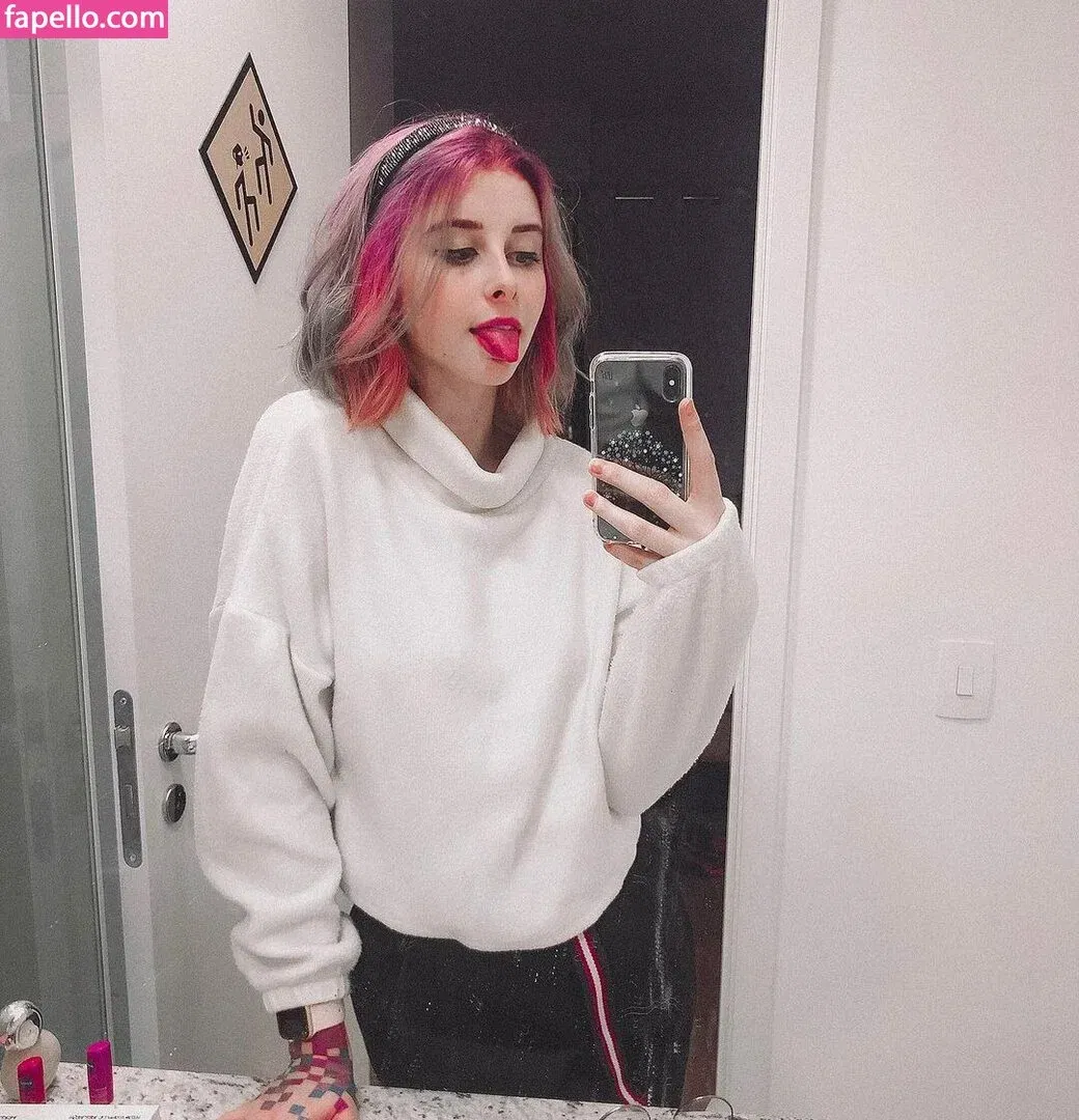 Gabi Cattuzzo Onlyfans Photo Gallery 