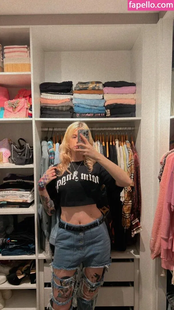 Gabi Cattuzzo Onlyfans Photo Gallery 