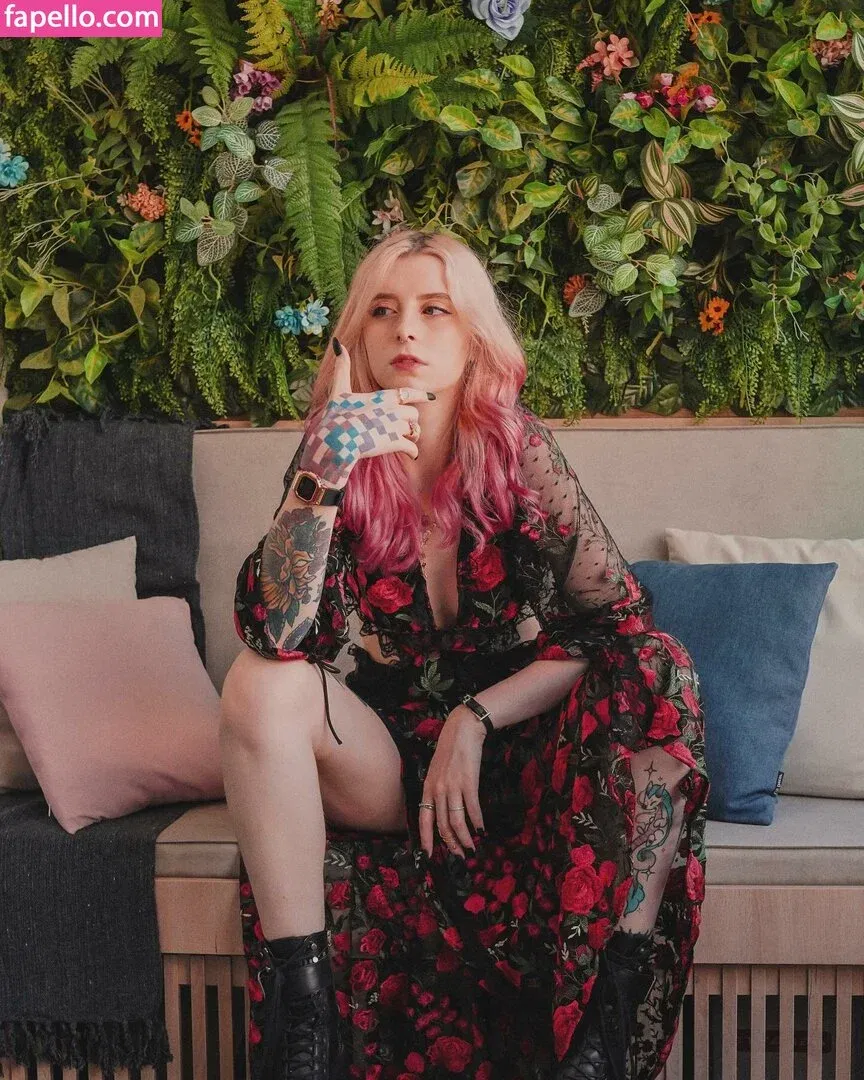 Gabi Cattuzzo Onlyfans Photo Gallery 