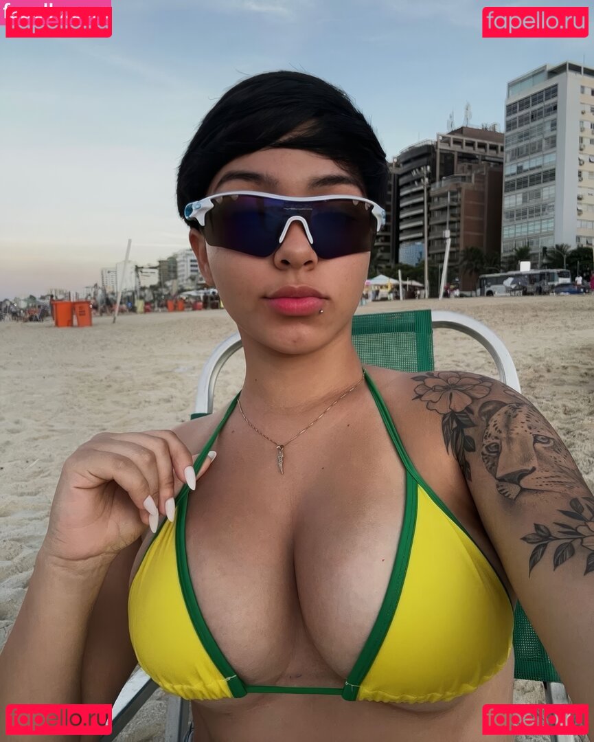 Gatuninhaaa Nude Onlyfans Photo 11