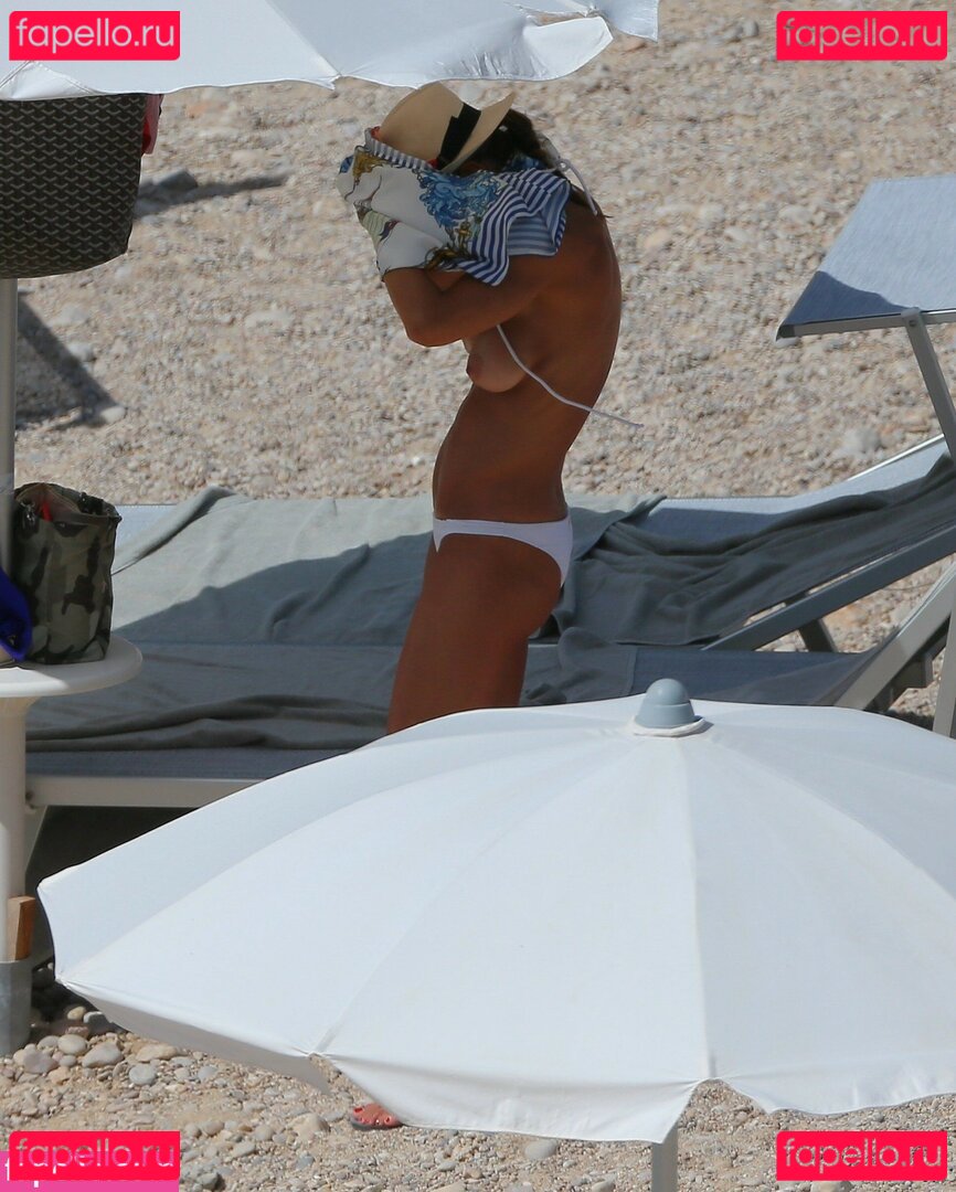 Martina Colombari Nude Onlyfans Photo 27