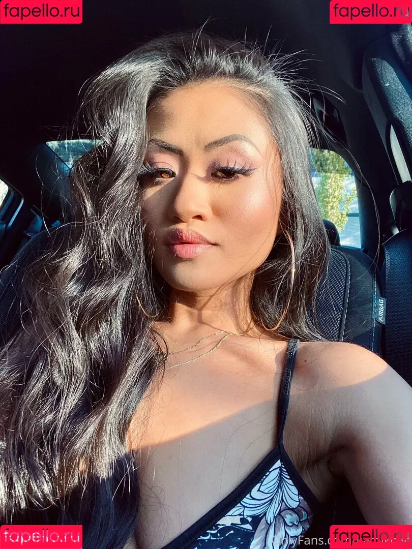 kamikolin Onlyfans Photo Gallery 