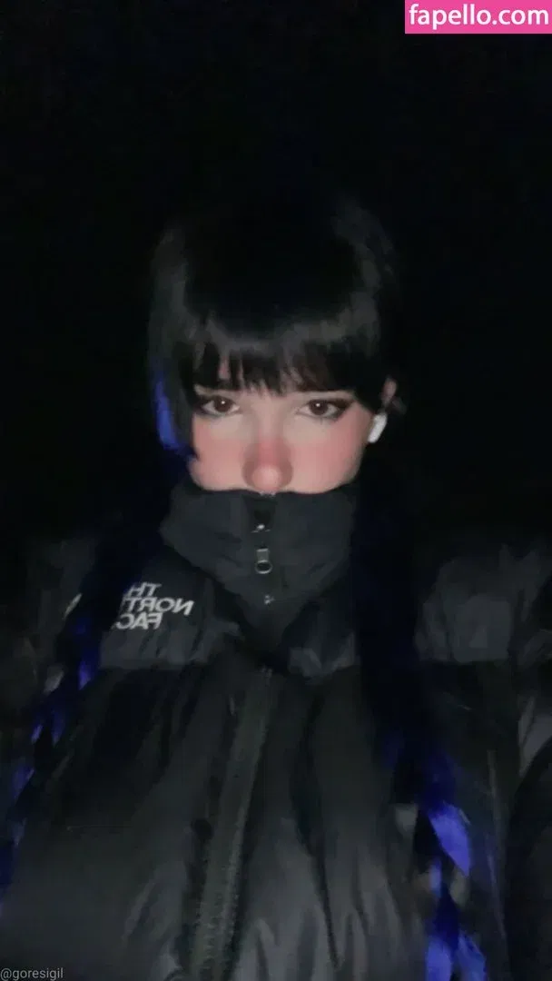 Arielle Maxine Onlyfans Photo Gallery 