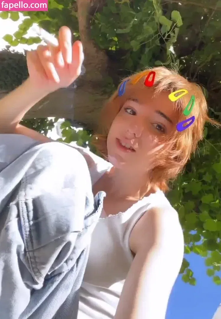 Arielle Maxine Onlyfans Photo Gallery 