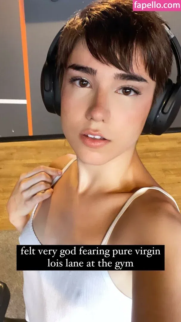 Arielle Maxine Onlyfans Photo Gallery 