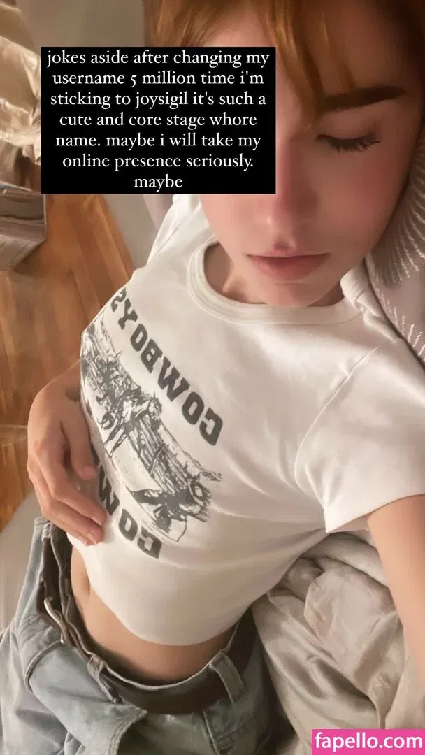 Arielle Maxine Onlyfans Photo Gallery 