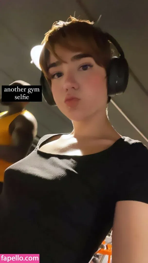 Arielle Maxine Onlyfans Photo Gallery 