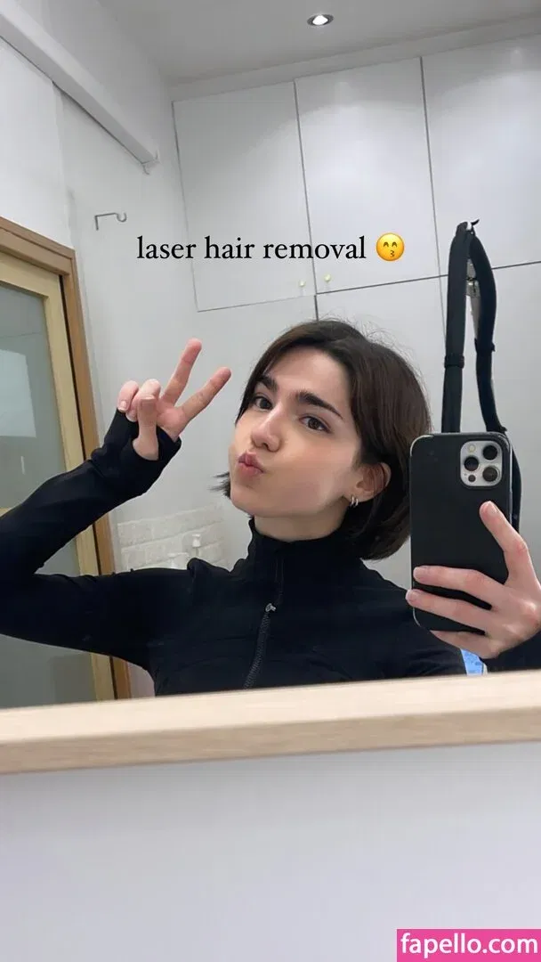 Arielle Maxine Onlyfans Photo Gallery 