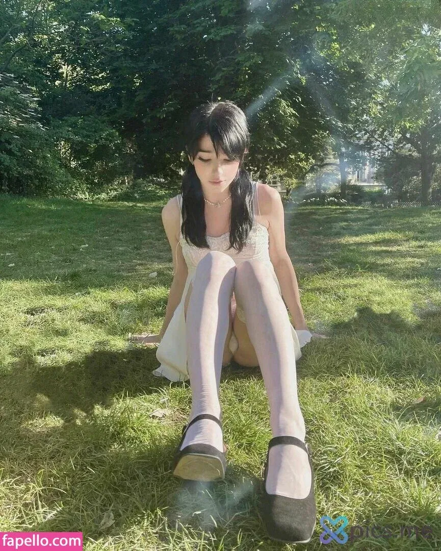 Arielle Maxine Onlyfans Photo Gallery 