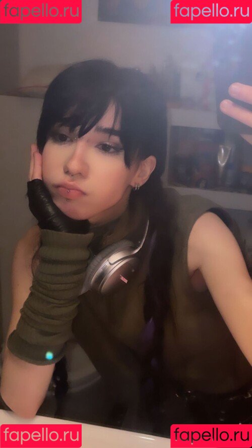 Arielle Maxine Onlyfans Photo Gallery 