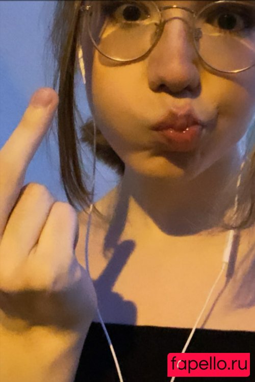 Arielle Maxine Onlyfans Photo Gallery 