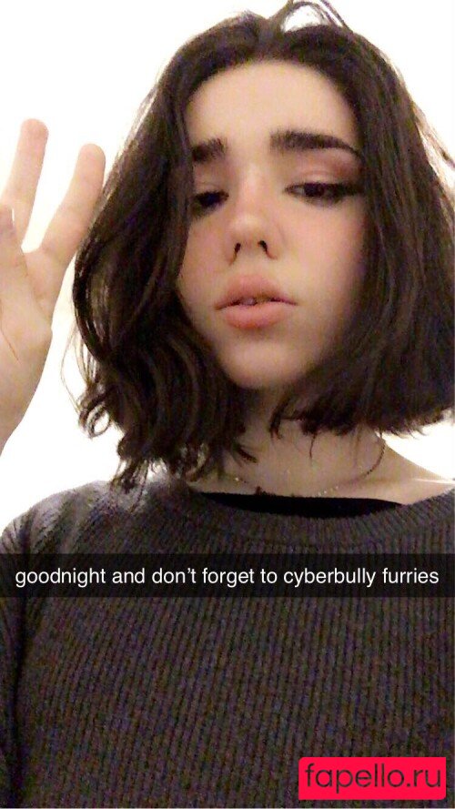 Arielle Maxine Onlyfans Photo Gallery 