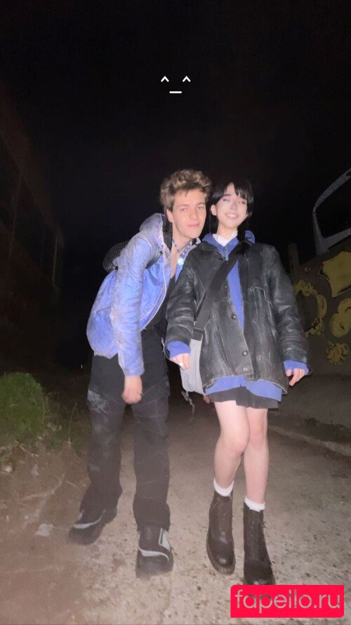 Arielle Maxine Onlyfans Photo Gallery 