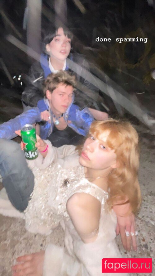 Arielle Maxine Onlyfans Photo Gallery 