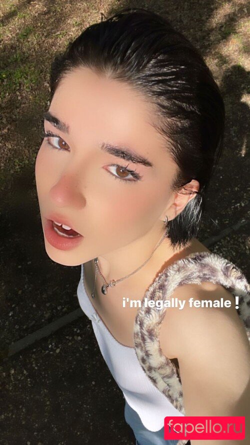 Arielle Maxine Onlyfans Photo Gallery 