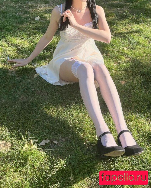 Arielle Maxine Onlyfans Photo Gallery 