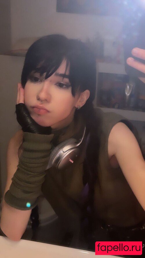 Arielle Maxine Onlyfans Photo Gallery 