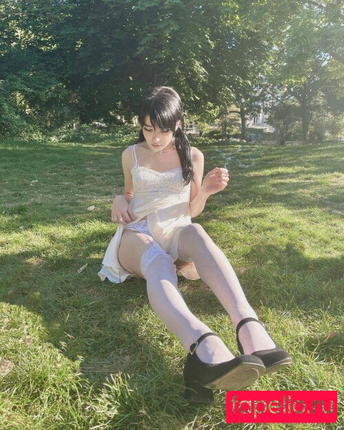 Arielle Maxine Onlyfans Photo Gallery 