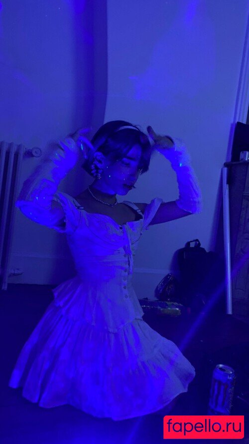 Arielle Maxine Onlyfans Photo Gallery 