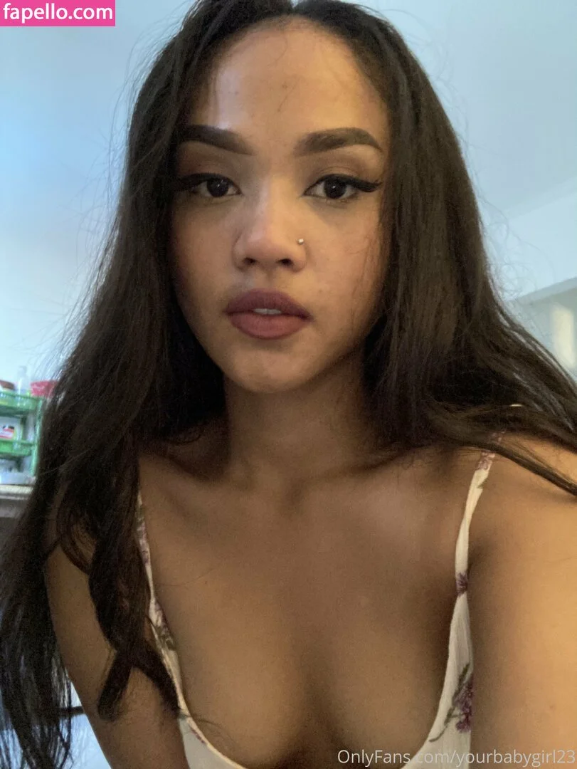 yourbabygirl23 Onlyfans Photo Gallery 