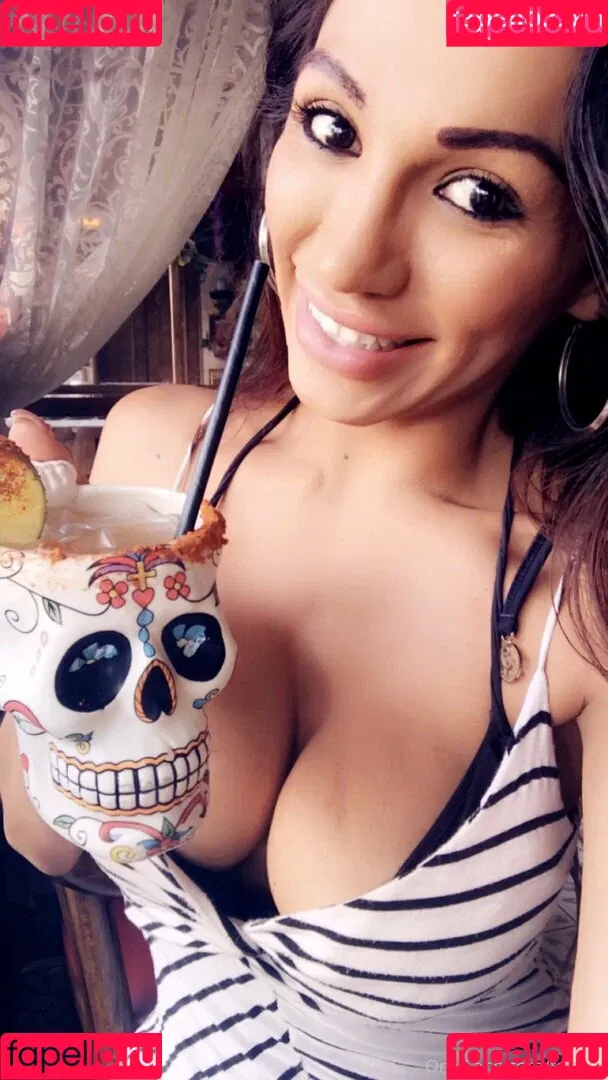 Jessy Dubai Onlyfans Photo Gallery 