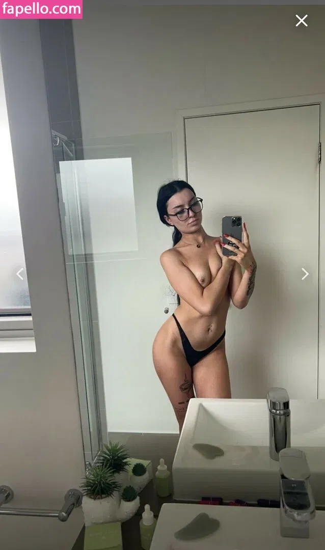 Mary Juana Onlyfans Photo Gallery 