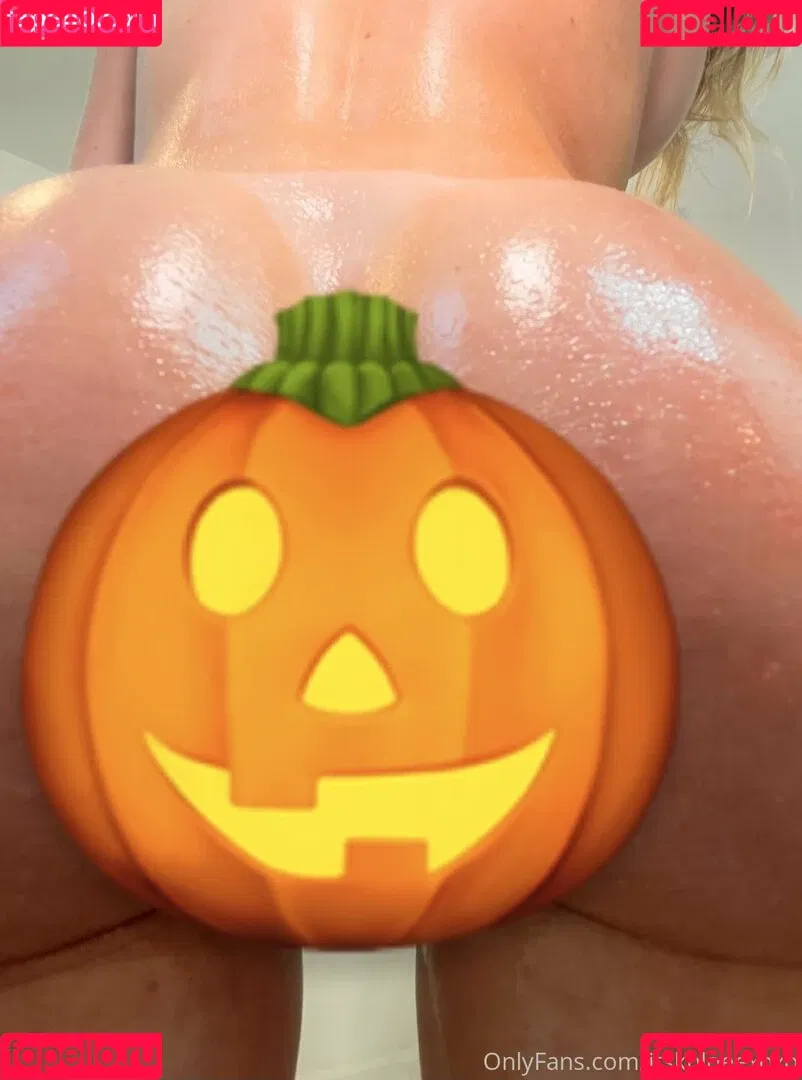 itskhloeexoxo Onlyfans Photo Gallery 