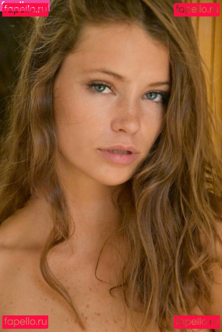 Abigail Thompson Nude Onlyfans Photo 5
