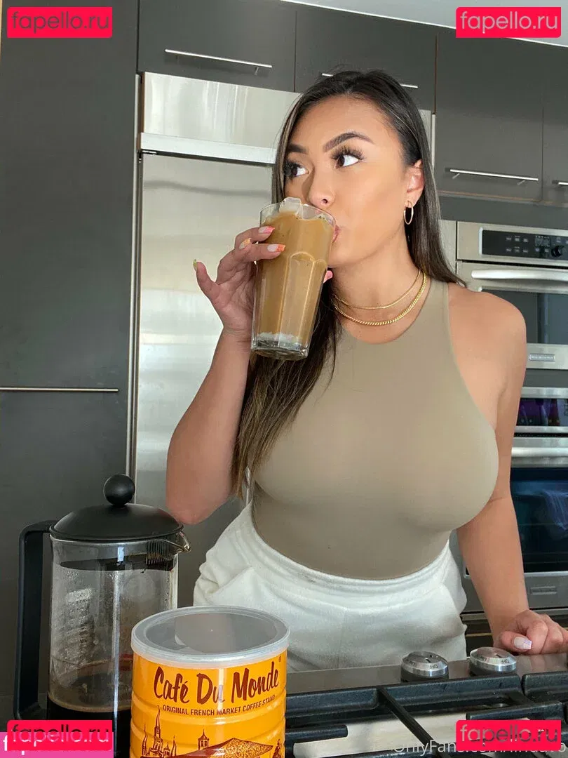 lindavo Onlyfans Photo Gallery 