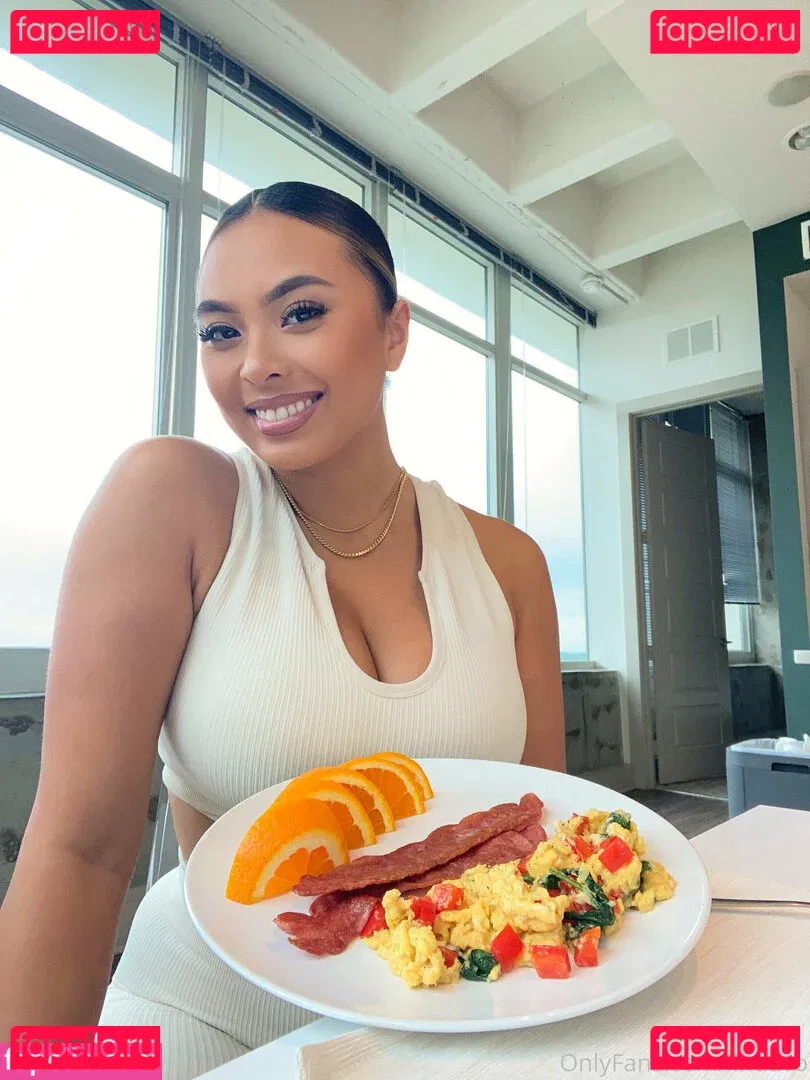 lindavo Onlyfans Photo Gallery 