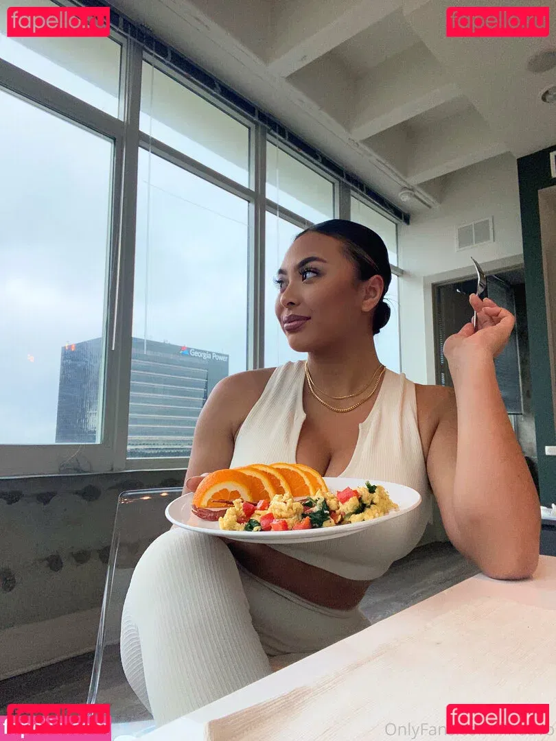 lindavo Onlyfans Photo Gallery 