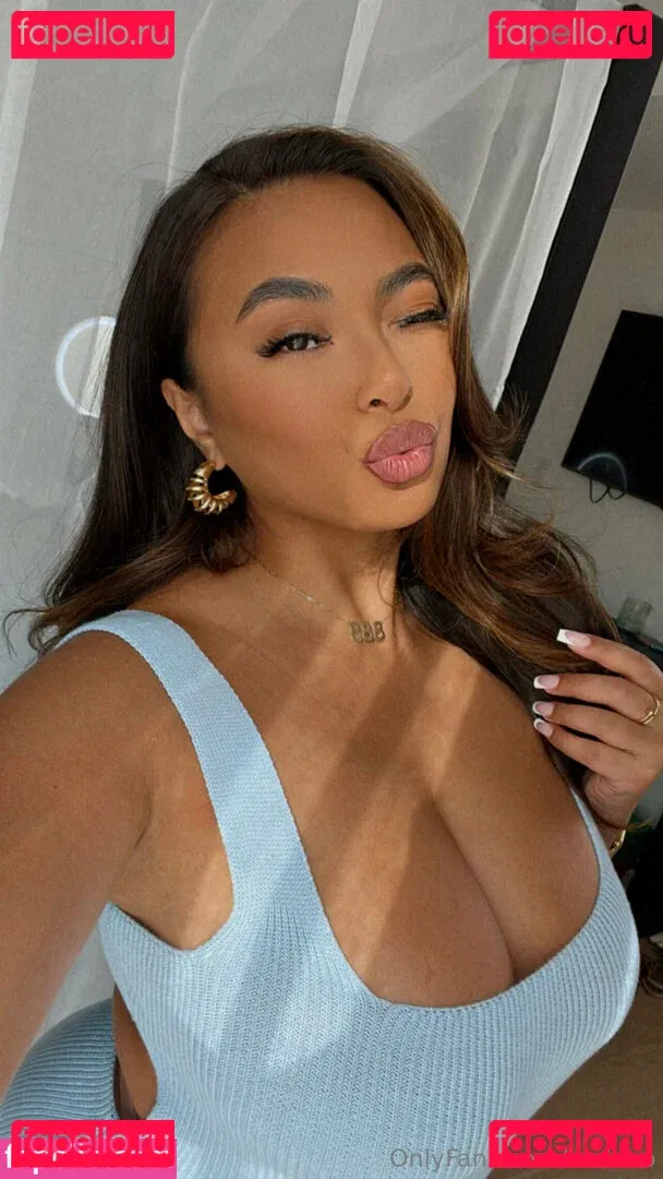 lindavo Onlyfans Photo Gallery 