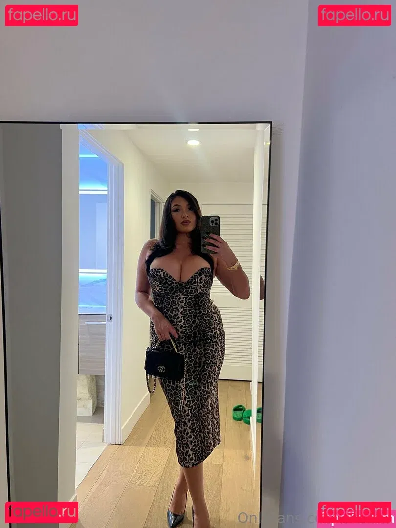 lindavo Onlyfans Photo Gallery 