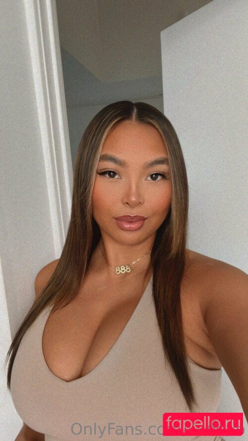 lindavo Onlyfans Photo Gallery 