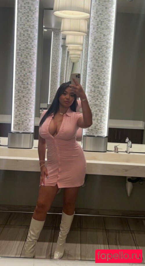 lindavo Onlyfans Photo Gallery 