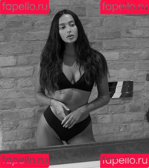 Karolina Meschino Onlyfans Photo Gallery 