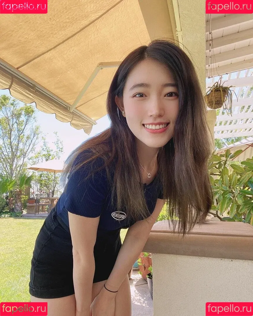 Yoojin Onlyfans Photo Gallery 