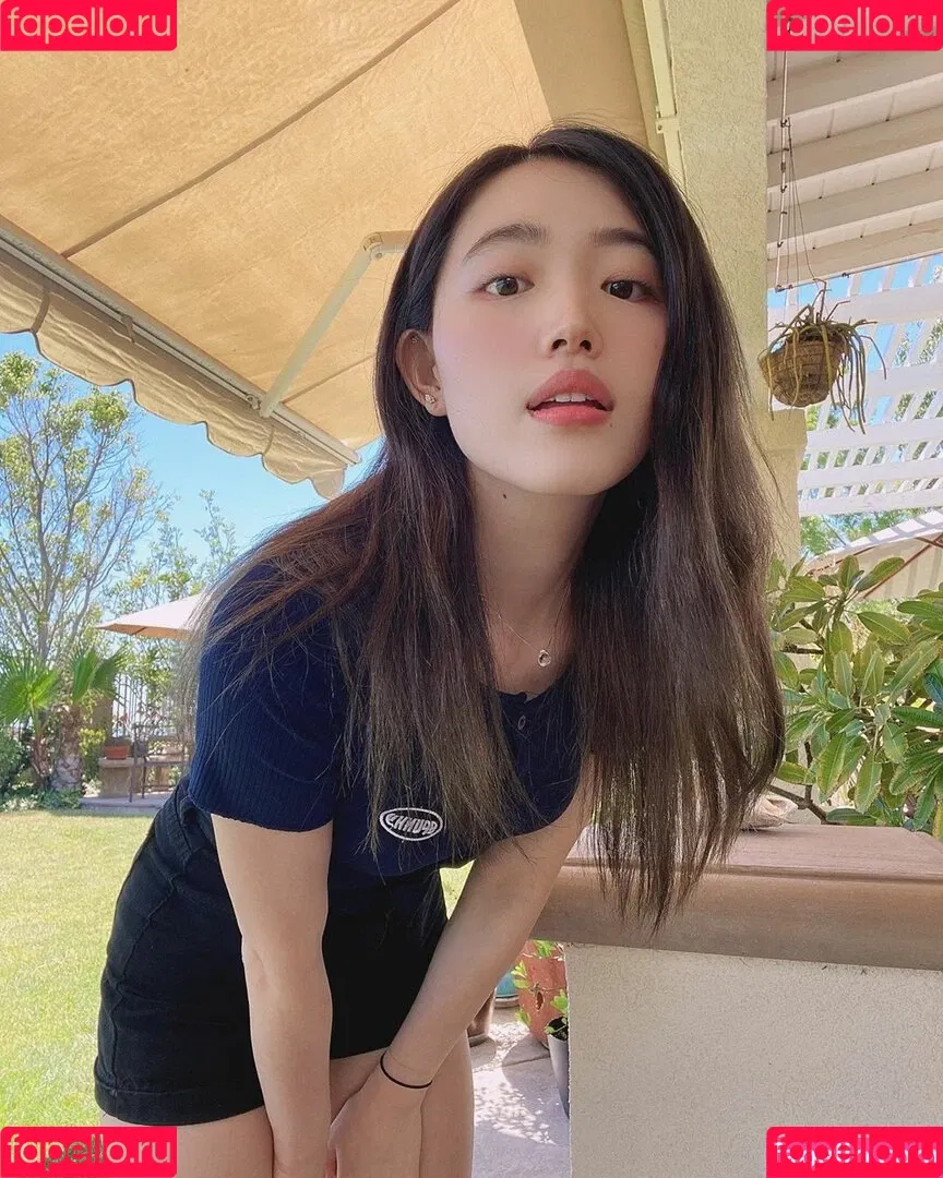 Yoojin Onlyfans Photo Gallery 