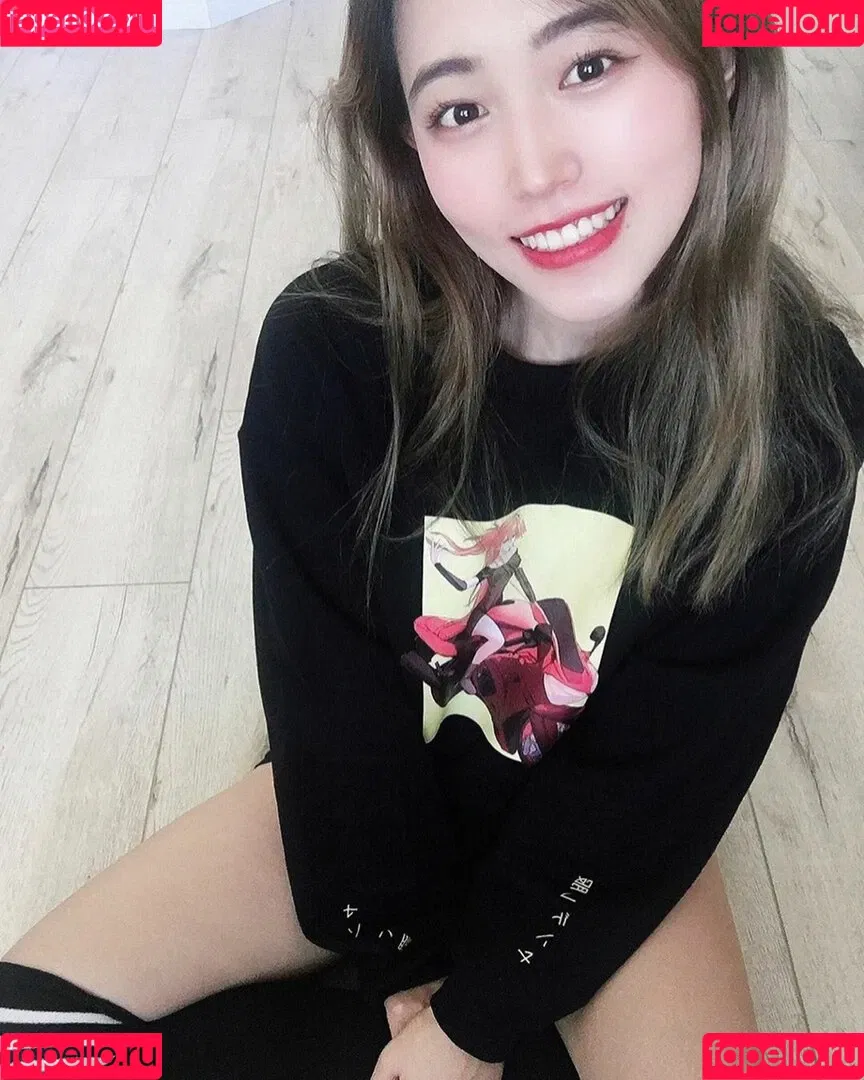 Yoojin Onlyfans Photo Gallery 