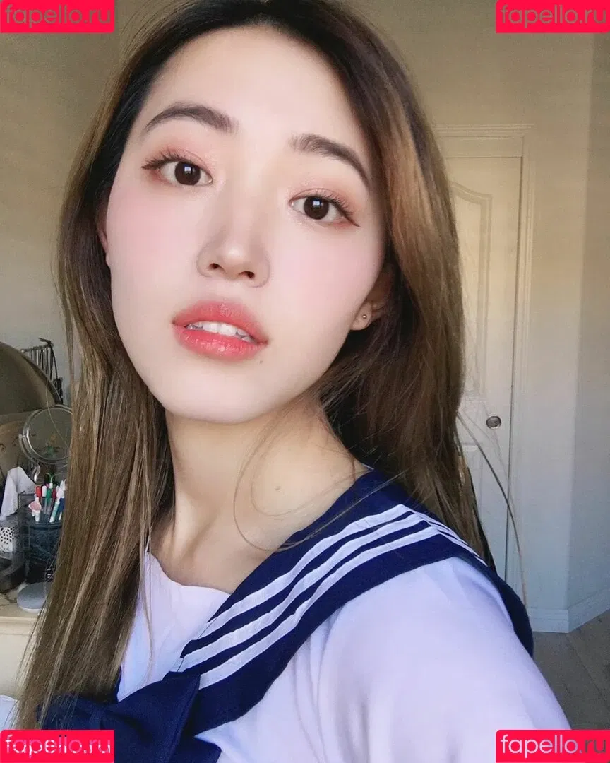 Yoojin Onlyfans Photo Gallery 