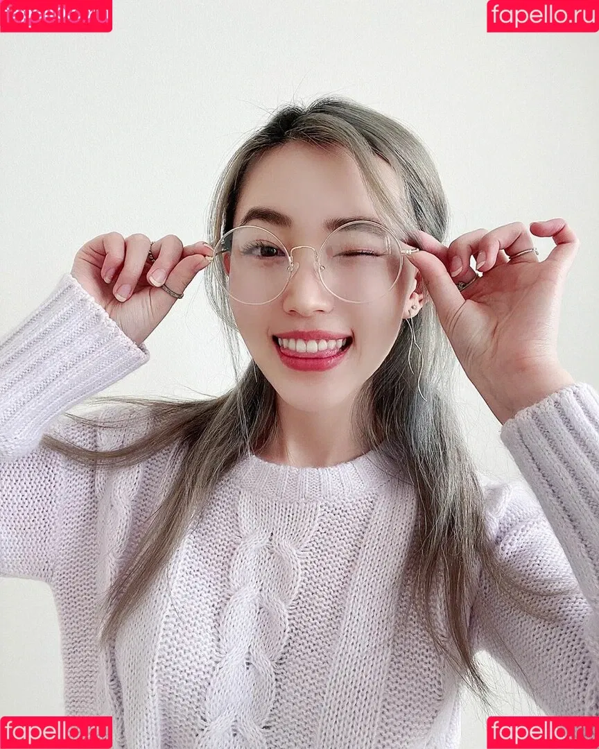 Yoojin Onlyfans Photo Gallery 