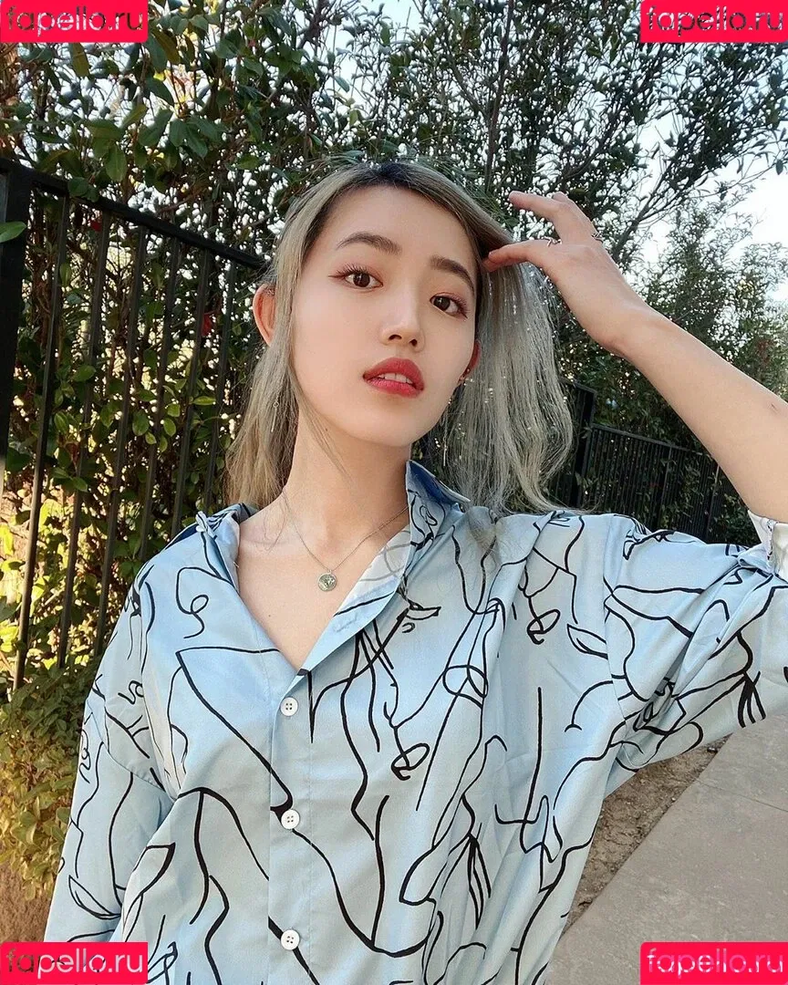 Yoojin Onlyfans Photo Gallery 