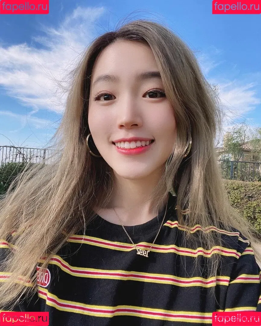 Yoojin Onlyfans Photo Gallery 