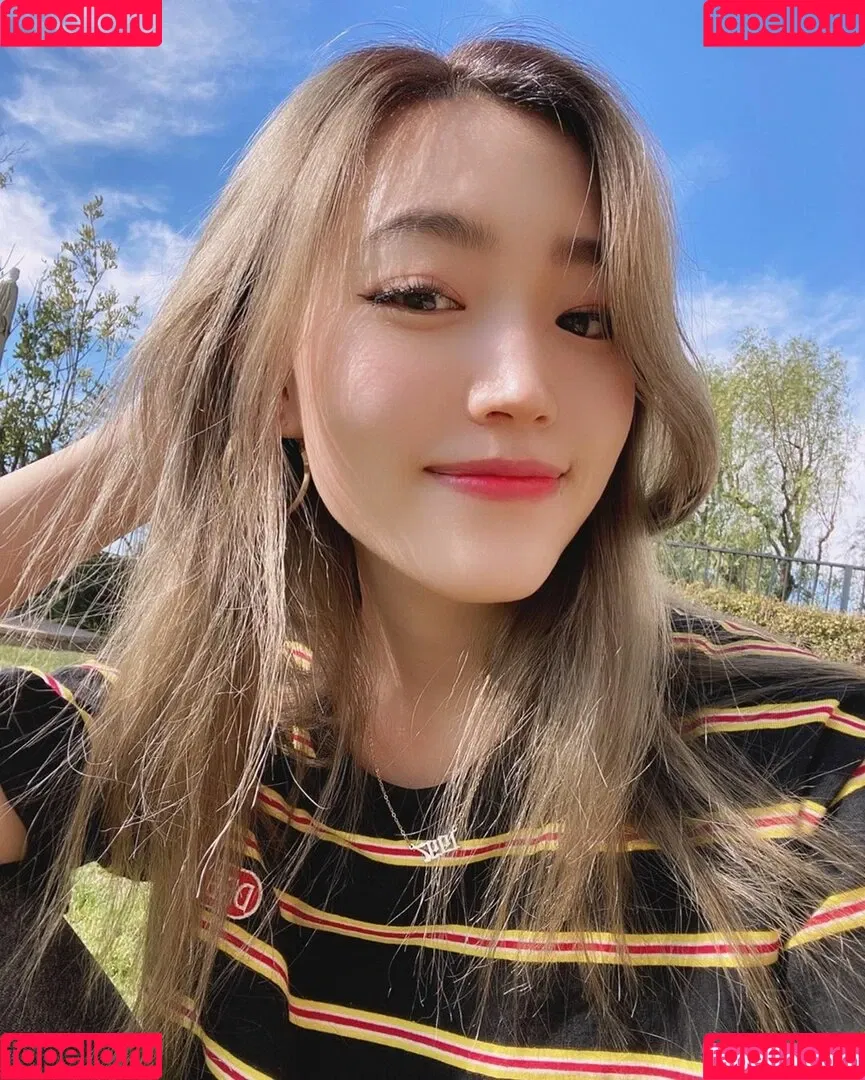 Yoojin Onlyfans Photo Gallery 